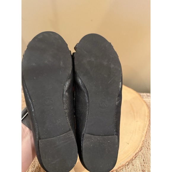 Michael Kors Black Patent Leather Peep Toe Flat Slip On Shoe Studded‎ Sz 7.5 - Picture 11 of 13